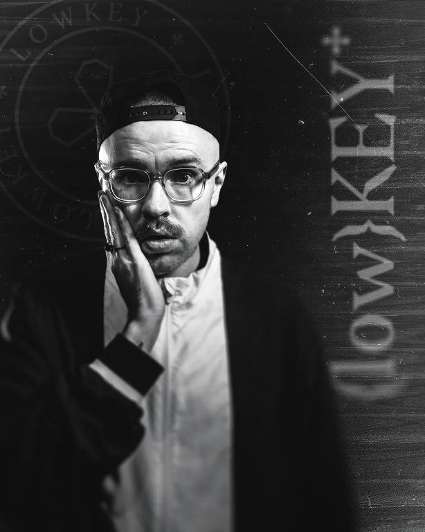 Melé - Lowkey in the Library