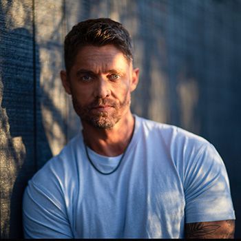 Brett Young: 2.0 Tour