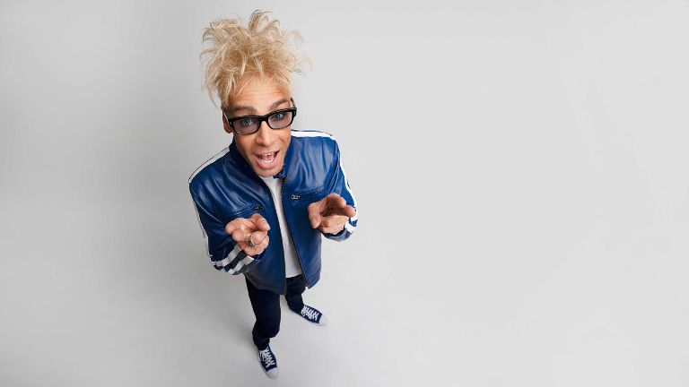 Murray SawChuck "HAIRLARIOUS DECEPTIONS" Comedy-Magic-Variety