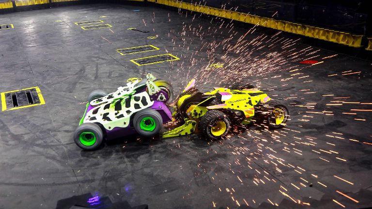 BattleBots Destruct-A-Thon: Creature Combat Weekend