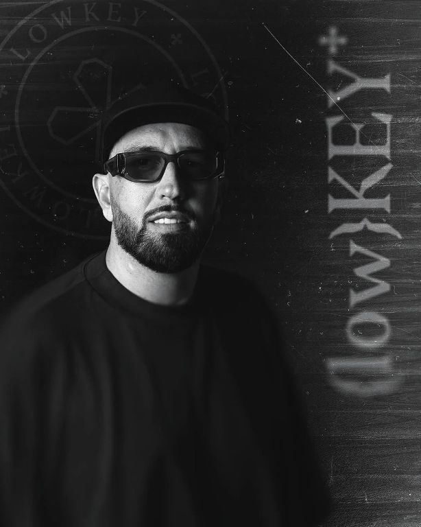 Rafa Barrios - Lowkey in the Library